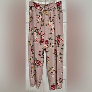 TORRID Womens floral pants stretchy wide leg Size 00 / 10(M/L)